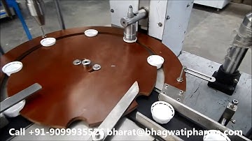 PVC Berry Cap Automatic Single Head Wad Inserting Machine with Glue Attachment and Cap Elevator