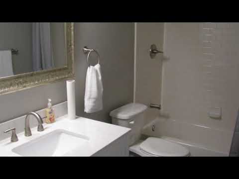 10000 Wolf Creek Dr, Grove, OK home video tour