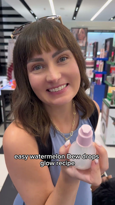 Blind girl makeup shopping at Sephora! 💄🦯
