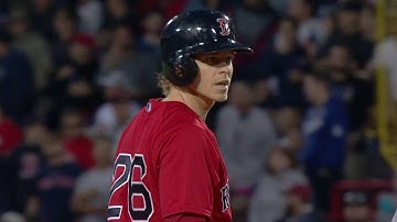 LAA@BOS: Holt knocks a two-run double to take lead