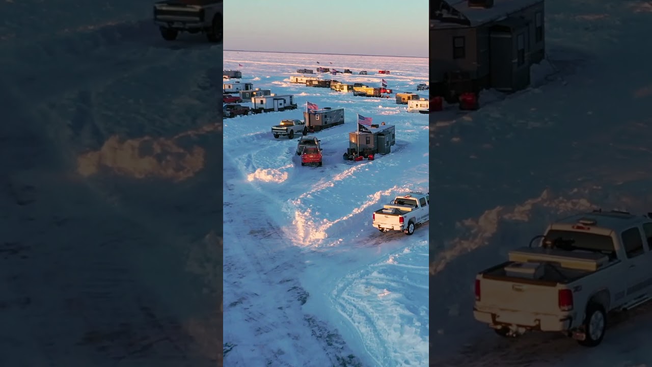 When you tell someone from the South you're going ice fishing. ❄️🏰🎣