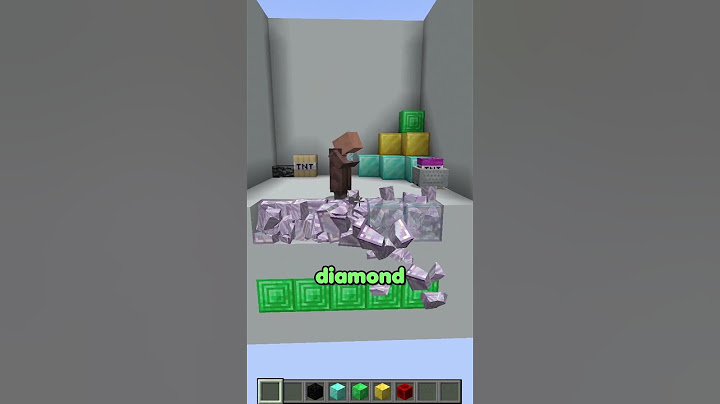 How is bro so DUMB?? 😲 #minecraft  #shorts  #minecraftshorts