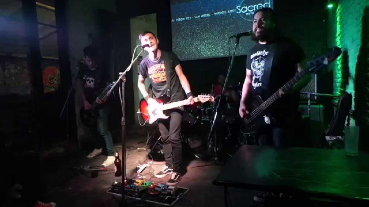 OLD SKULLS - "Despegando" @ Sacred, San Miguel, Buenos Aires auf YouTube ansehen OLD SKULLS - "Despegando" @ Sacred, San Miguel, Buenos Aires auf YouTube ansehen
