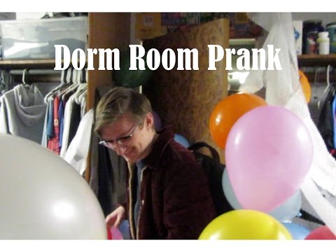 dorm-room-prank-|-vlog