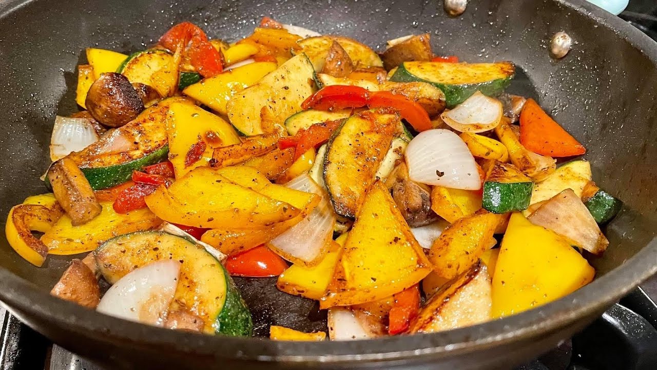 Vegetable Stir Fry without a Wok!  Rachael Ray frying pan. 