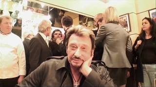 Johnny Hallyday : “Ne vous inquiétez pas, la route est belle“ On doit faire la fête là-haut .