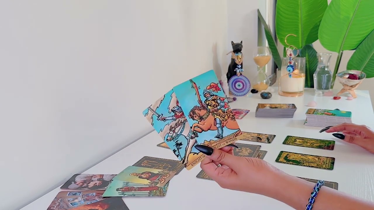 💕 You'll Have Them Chasing You! ....Someone Won't Be Able To Hide Their Feelings For Long!