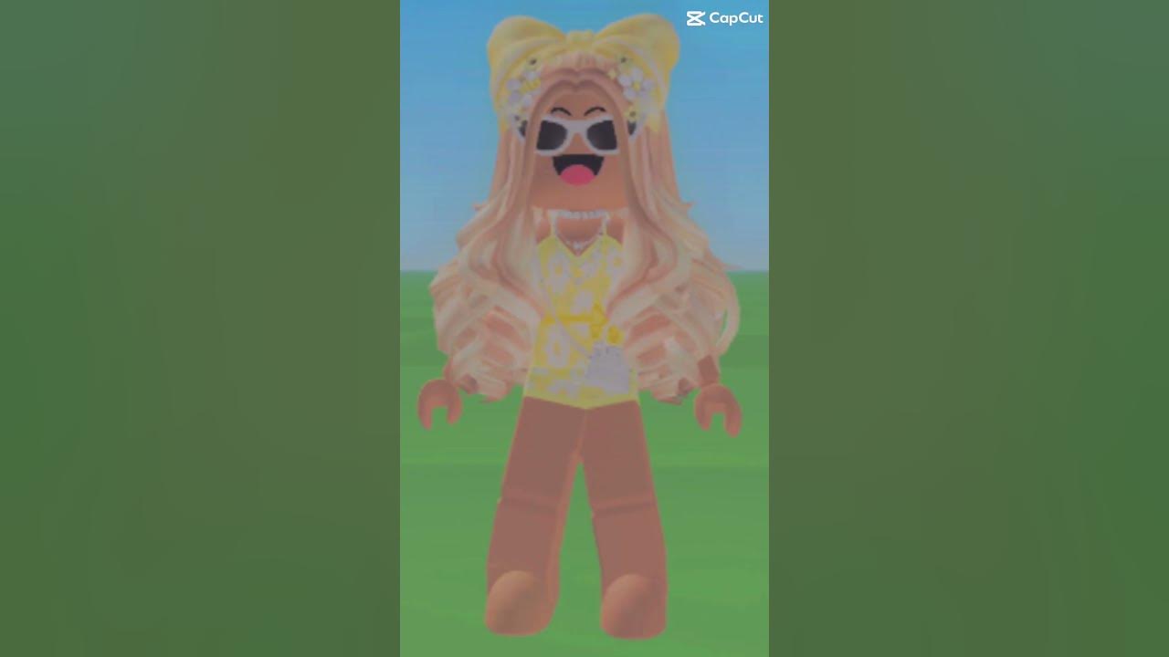 Roblox yellow outfit - YouTube