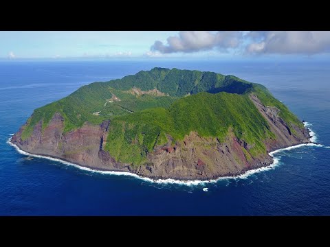 Tokyo&#039;s Secret Island Paradise | AOGASHIMA ★ ONLY in JAPAN