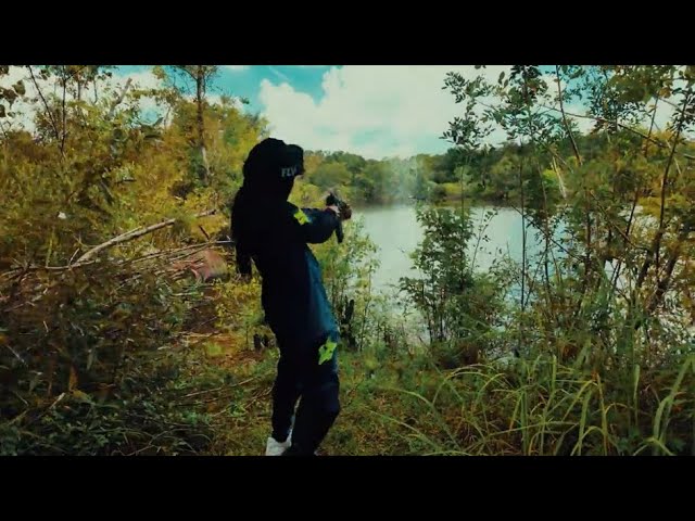 Watch Big League - Piccolo (Video Oficial) on YouTube Watch Big League - Piccolo (Video Oficial) on YouTube