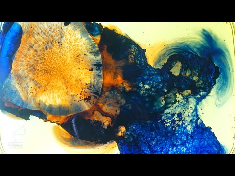 Ink Explosion - Nebula Expansion / Explosion d'encre  -  Expansion nébuleuse
