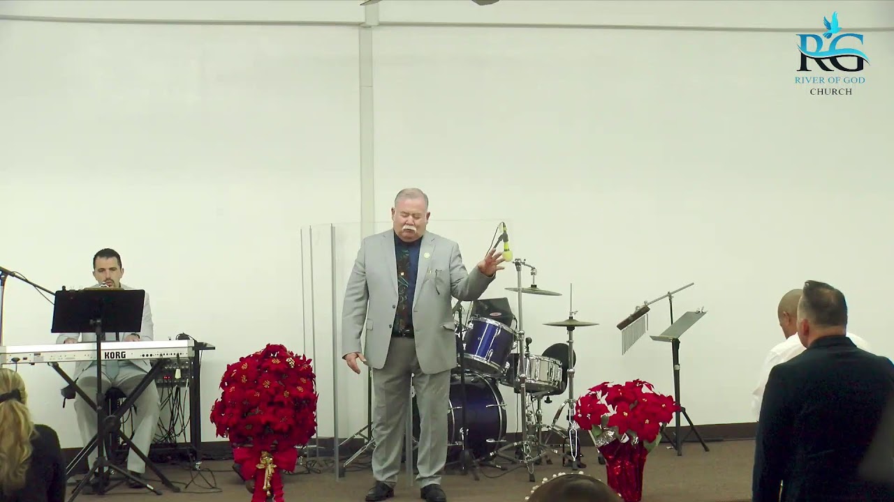 Sunday Service | Pastor Raul Jimenez | "The True Meaning of Christmas"