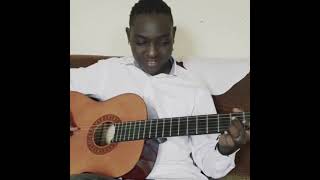 Ntawundi wabishobora murwanda - irebere Irene ukuntu acuranga inanga(Gakondo) kuri Guitar