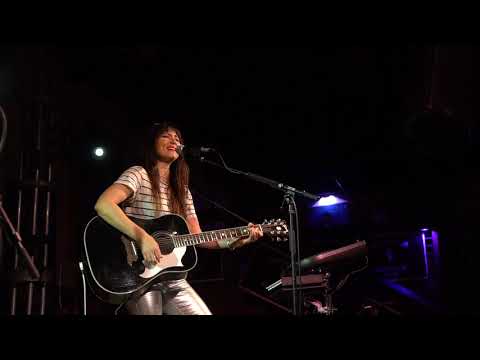KT Tunstall Sound Check Nashville TN Nov 2018 (one of three)