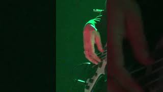 Les Claypool Shredding!! - Primus