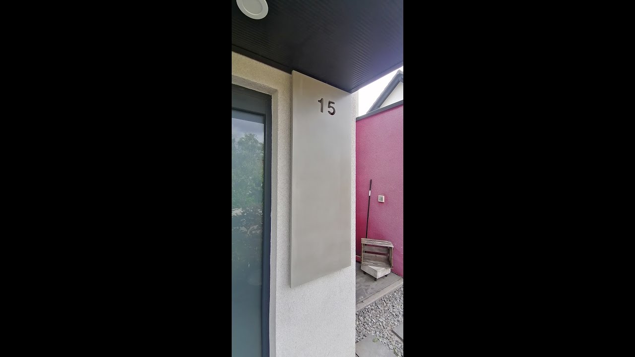 Hausnummer / Platte mit Nummer aus Beton