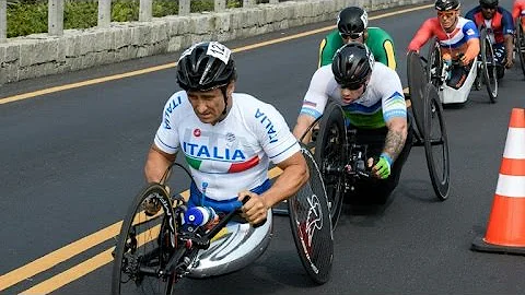 Paralympics cyclist Alex Zanardi wins gold at Rio