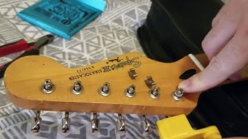 Installing guitar strings correctly on Fender vintage style slotted tuners (machine heads)