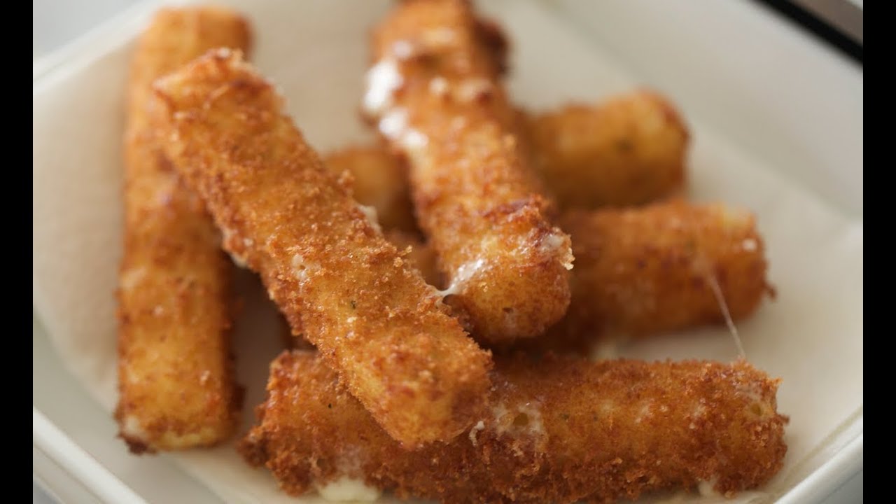 ⁣Crispy Mozzarella Sticks | Byron Talbott