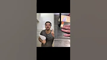الابن الصغير يحب أخته أكثر من أخوه 