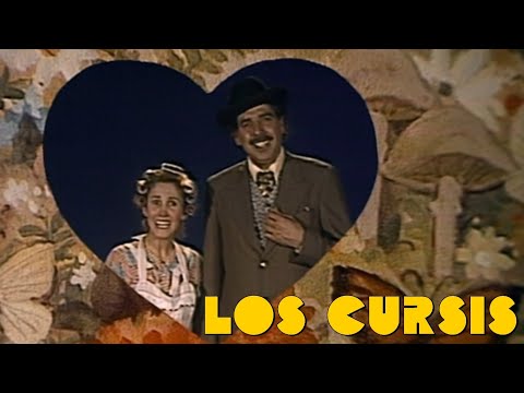 Watch the video for Somos cursis, sí...