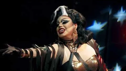 Debra Men vs Deborah La Grande Bsame Mucho