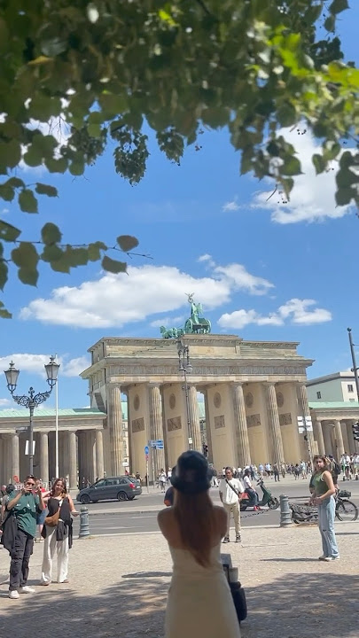 Berlin gate (BrandenburgGate )with music : History, Architecture & Symbolism Explained