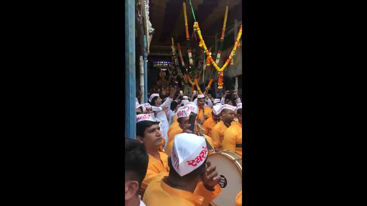 Swaranjali brass band played palkhi nighali rajachi song at Lalbaug cha raja visarjan sohala 2019