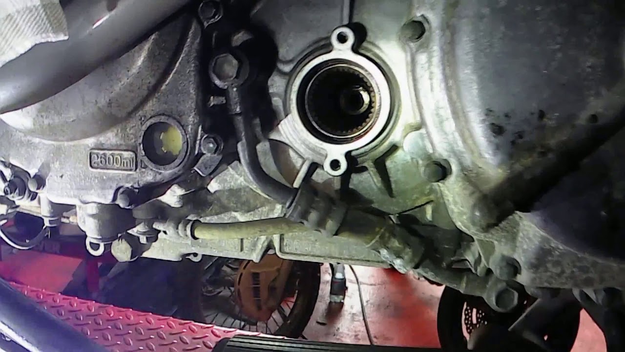 Montaggio Boccola Burgman 650 02-05 elimina rumore Diesel Diesel Sound