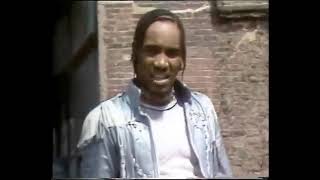 Grandmaster Flash & The Furious Five – The Message (1982)