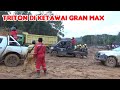 Gran Max Santai Nanjak, Triton Bersusah Payah