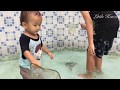 Lucu Banget 🤣 Reaksi Kenzo nyebur di Kolam Lobster dan Ikan 😁 The Funniest Baby