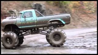 TOM -FORD-"BOAR HOG" RIP'S THROUGH THE HILL AND HOLE MUD PITS-BIG ALS/2012