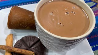 Delicióso Atole Champurrado Con Leche - YouTube