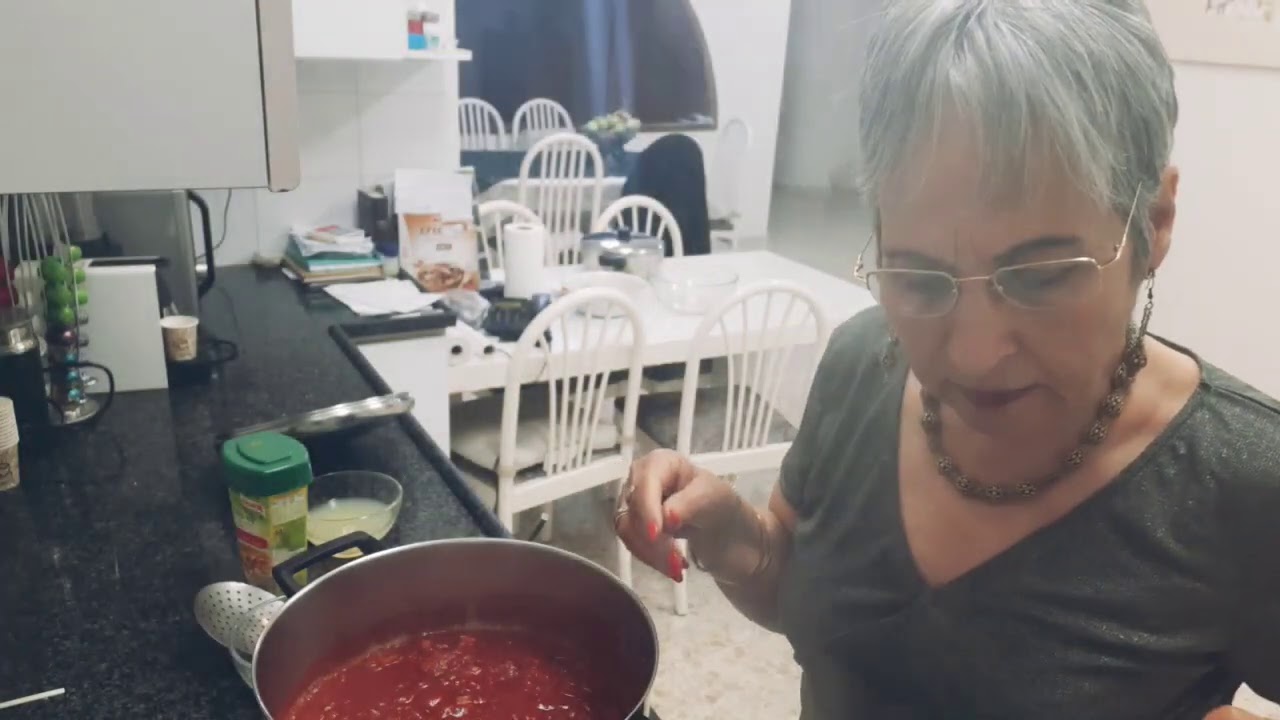 בשר עם שום ונענע, תומיי/ נענעיי- מהמטבח העיראקי חמוץ מתוק מלא שום ונענע מוגש לצד אורז לבן