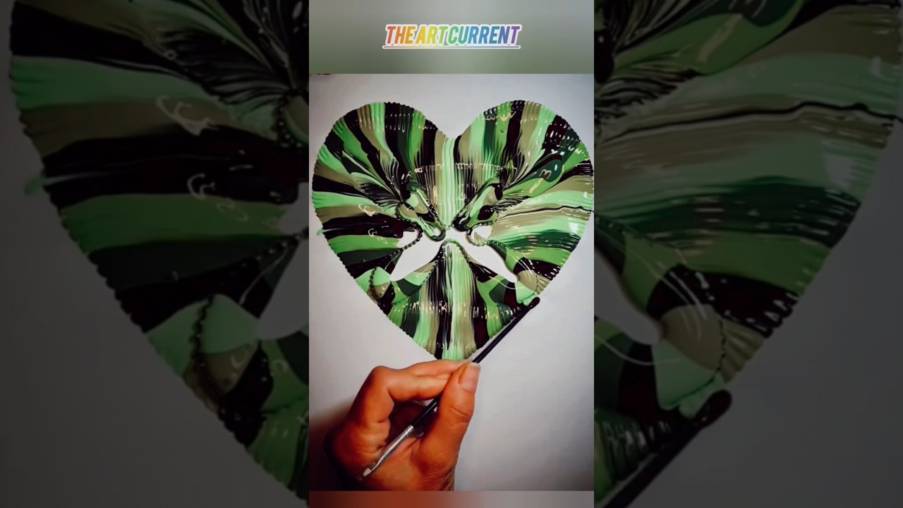 Draw a Beautiful Love Heart with Acrylic Paint Pen! 