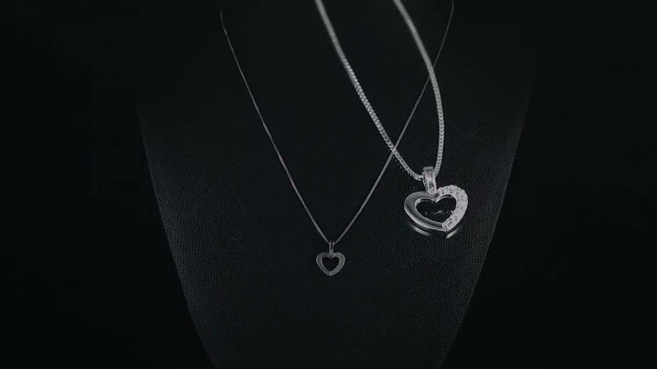 Collier Argenté Avec Pendentif Coeur Love Tiny Heart – Chaîne Fine – Neuf Avec étiquettes