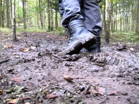 muddy rigger boots