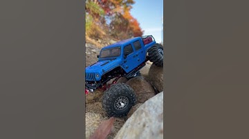 Brushless Scx24 Jeep gladiator rock crawling my favorite spot! #shorts #rc #scx24 #rccrawler