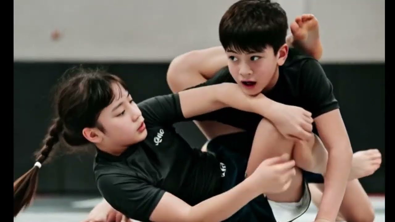 Can Technique Beat Strength? 🤯 Girl vs Boy Grappling Match