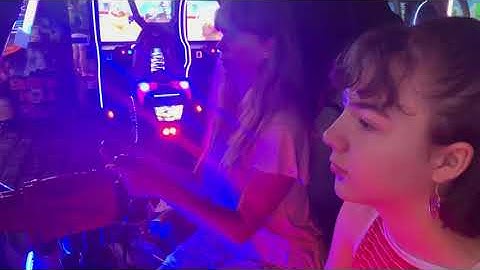 Dave and Busters jurassic park video game