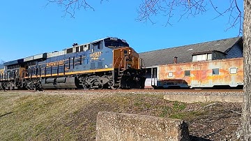 CSX M693 Passes The Old Depot In Mccormick SC With CSXT 1827(B&O Heritage Unit) Leading