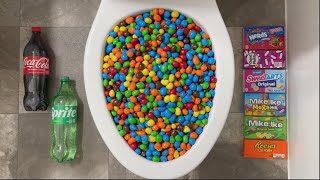 Will it Flush? - Pepsi, Coca Cola, Mentos, Skittles, M&Ms, Candy