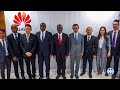 Crmonie de remise des matriels informatiques don du gant huawei technologies  luniv mapon