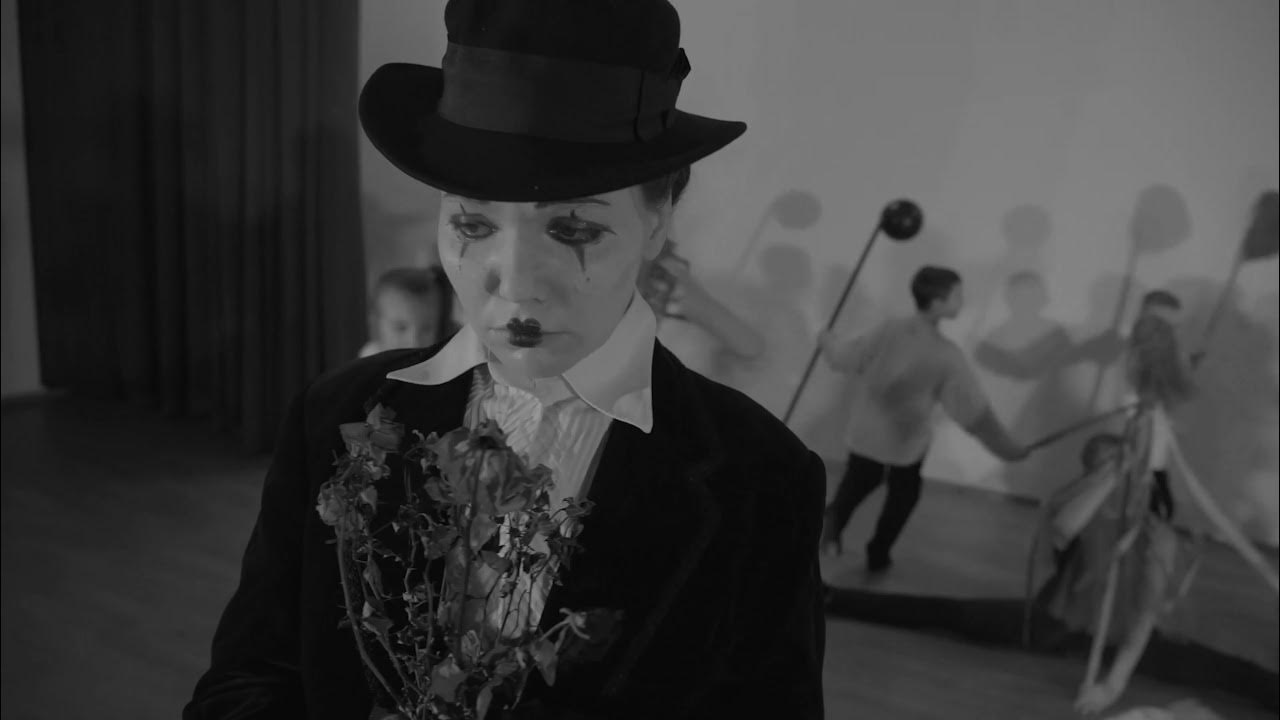 бесплатный цирк. цирк шапито шоу. цирк шапито фантастик. андрей щукин фотограф. шатер цирк речной вокзал.