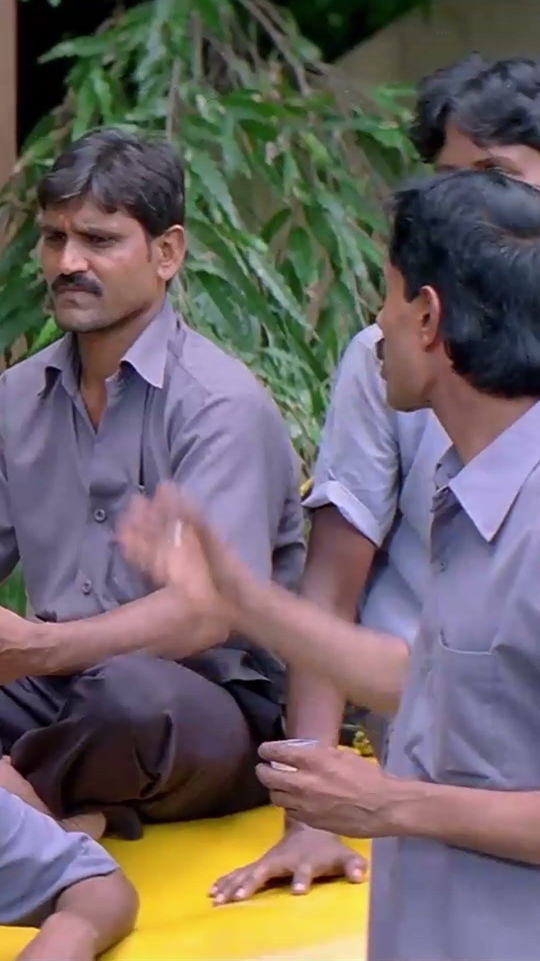 পায়ে শান দিচ্ছে নাকি? #comedyscene #kanchan #bengalishorts #bengalimoviescene