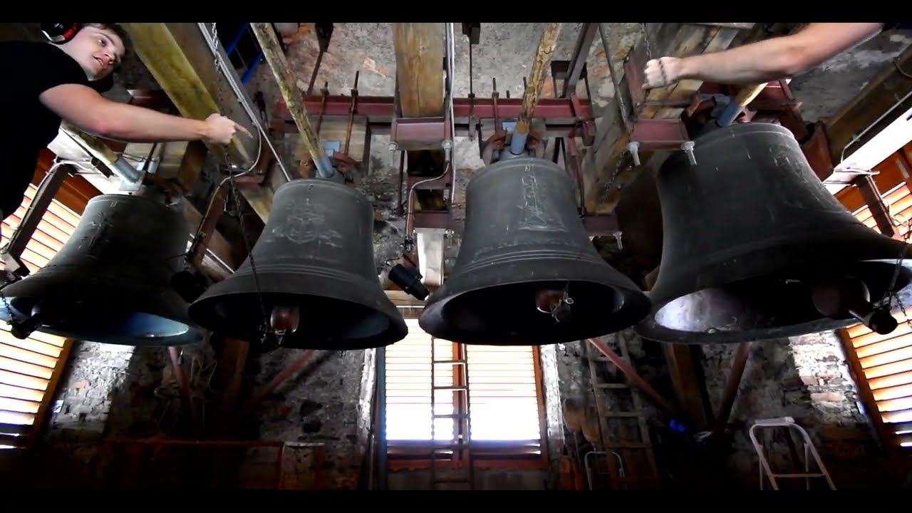 Slivnica pri Mariboru (SLO) Župnijska cerkev Marijinega rojstva -pritrkavanje / zvonovi