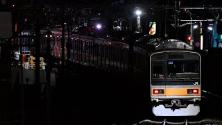 【E493系の加速力がはやすぎる！？】中央線209系1000番台トタ82編成NN廃車回送 配9441M クモヤE493系ｵｸ02編成牽引 ものすごい加速で八王子駅発車
