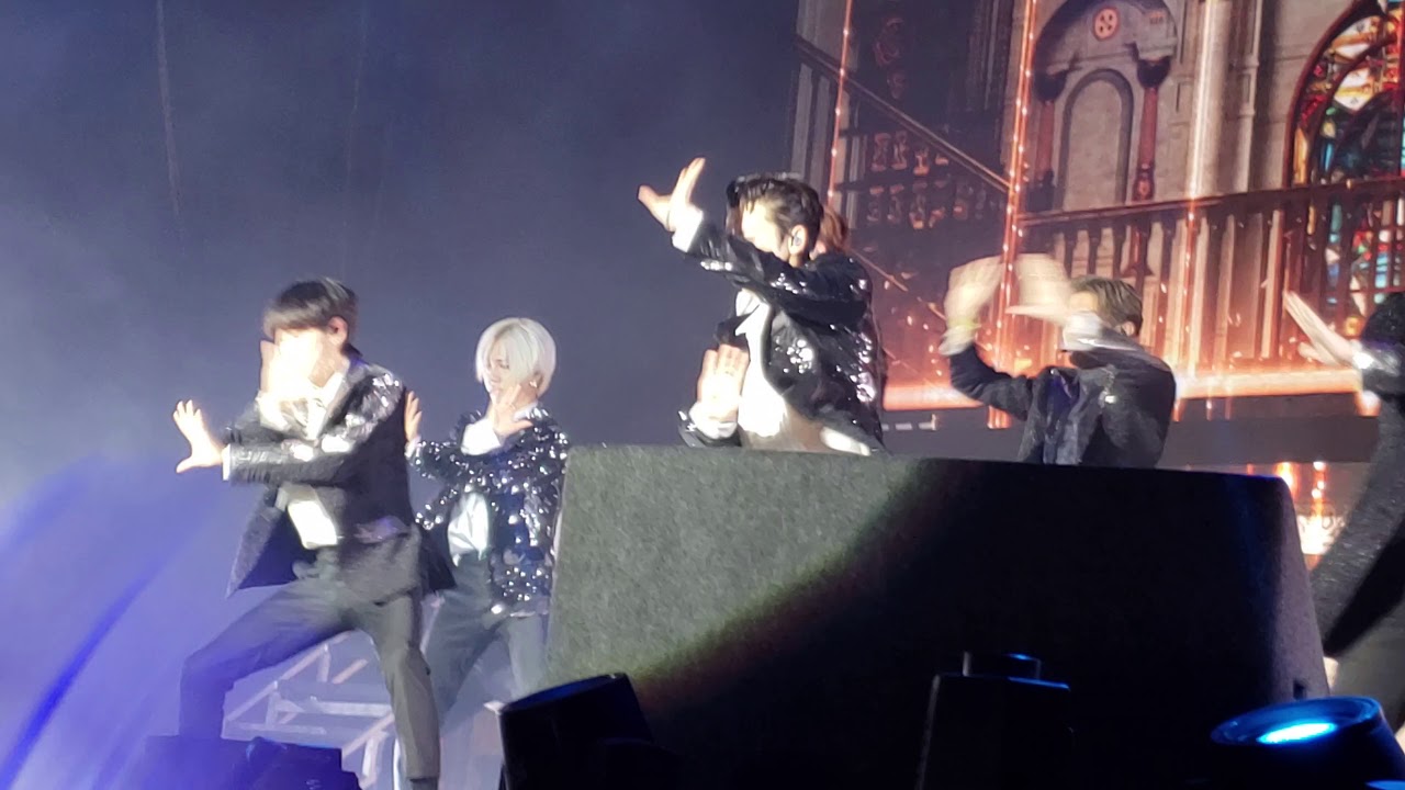 Super Junior (PERU) - BLACK SUIT (22/04/2018)