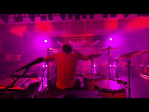 kiss kiss- tosh drum cam with MGK in new orleans